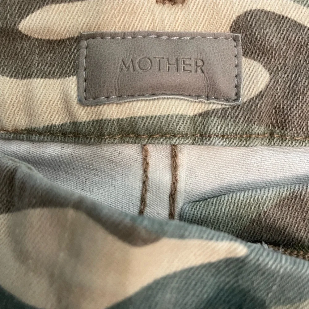 MOTHER High Waisted Looker Ankle Fray See Me Camo Distressed Denim Jean Size 29